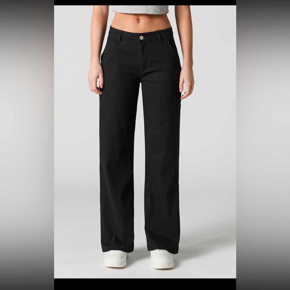 Straight legs everyday black pant